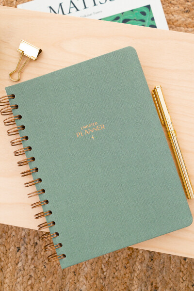 A5 Spiral Bound Linen Perpetual Planner Agenda Green - 1