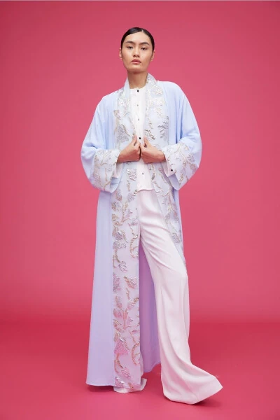 Абайя с вышивкой из парчи светло-голубого цвета & Шаль - 7