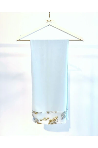 Абайя с вышивкой из парчи светло-голубого цвета & Шаль - 12