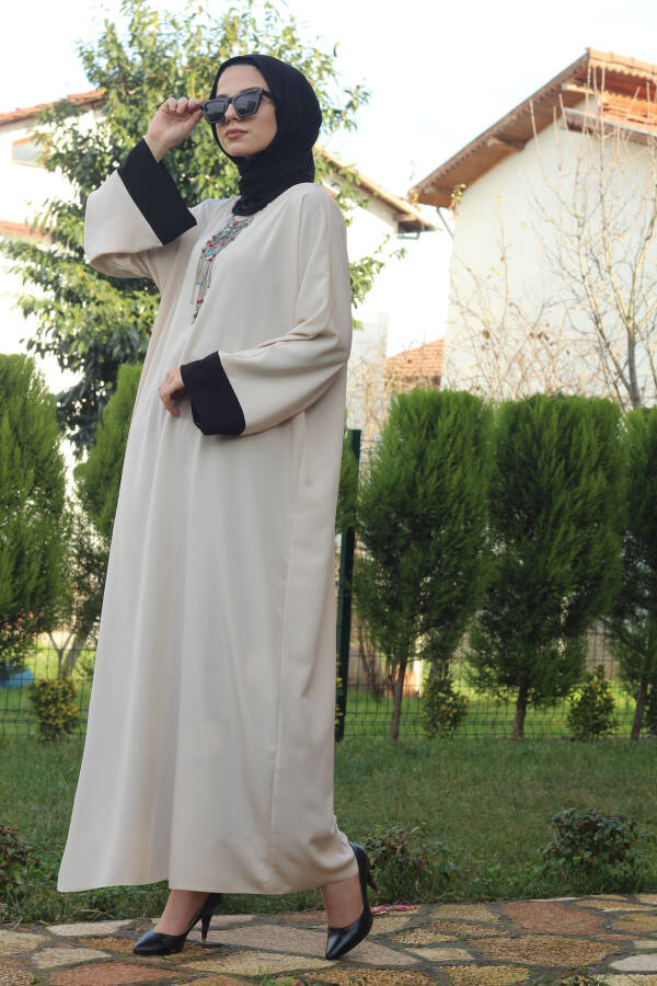 Abaya - 1