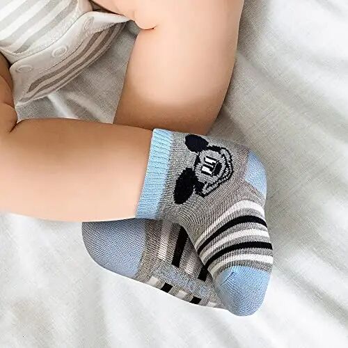 ABG Accessories Baby Girls & Boys Minnie Mouse, Mickey Mouse, Baby Shark, Justice League 10-pack Infant Sock 0-24 Months - DISNEY (1)