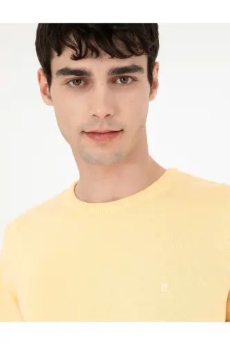 Açık Sarı Slim Fit Bisiklet Yaka Basic Triko Kazak 50296575-VR004-Açık Sarı - PIERRE CARDIN (1)