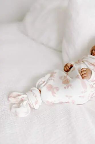 aden + anais Snuggle Knit Newborn Gift Set with Knotted Baby Gown, Swaddle Blanket, Infant Hat, and Bandana Bib, 0-3 Months, Star - 5