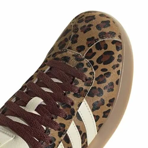 adidas Women's VL Court 3.0 Sneakers | Casual Shoes, Skateboarding-Inspired, Low-Cut, T-Toe, Lace Closure, Lightweight Cushioning, Standard Fit, For Everyday Wear - 6