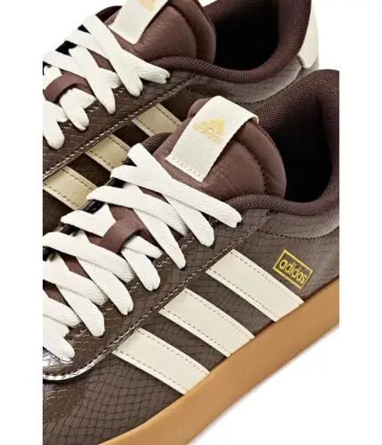 adidas Women's VL Court 3.0 Sneakers | Casual Shoes, Skateboarding-Inspired, Low-Cut, T-Toe, Lace Closure, Lightweight Cushioning, Standard Fit, For Everyday Wear - adidas (1)