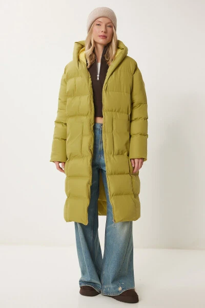 Аёл ёқаси яшил рангли капюшонли оверсайз узун пуфак куртка - HAPPINESS İSTANBUL