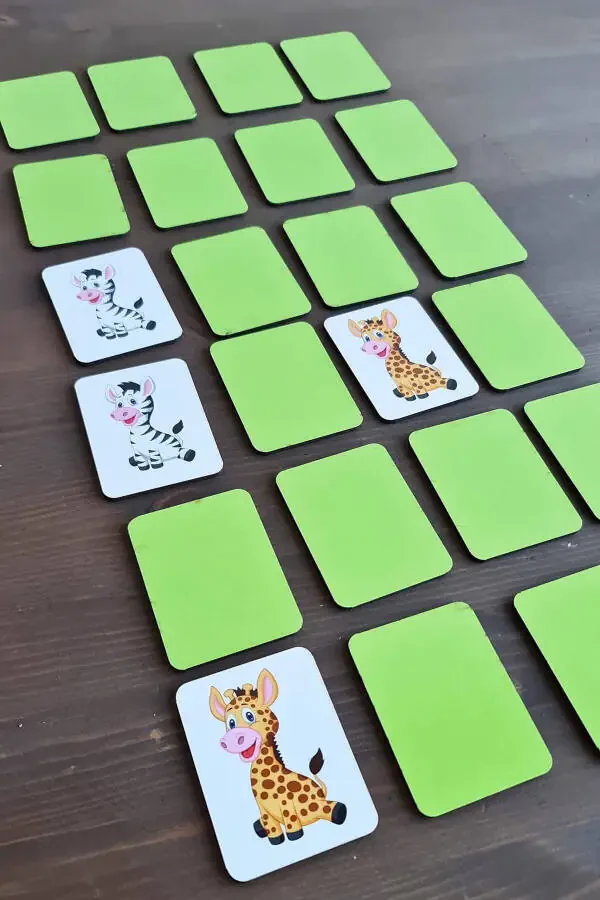 Ahşap Zeka Kartları Eşleştirme Oyunu Ahşap Pazıl Oyuncak Sevimli Orman Hayvanları-Sevimli Hayvanlar - 4