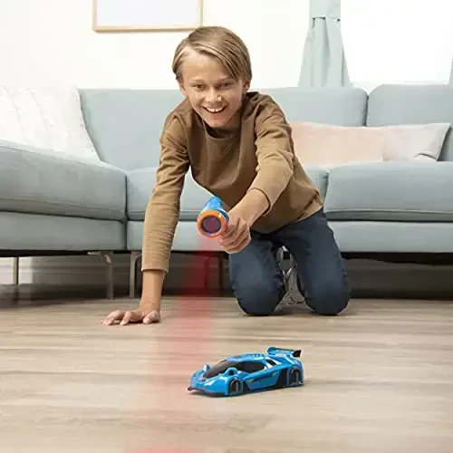 Air Hogs, Zero Gravity Light, Light-Guided Wall Racer, Wall Climbing Race Car, Blue - 6