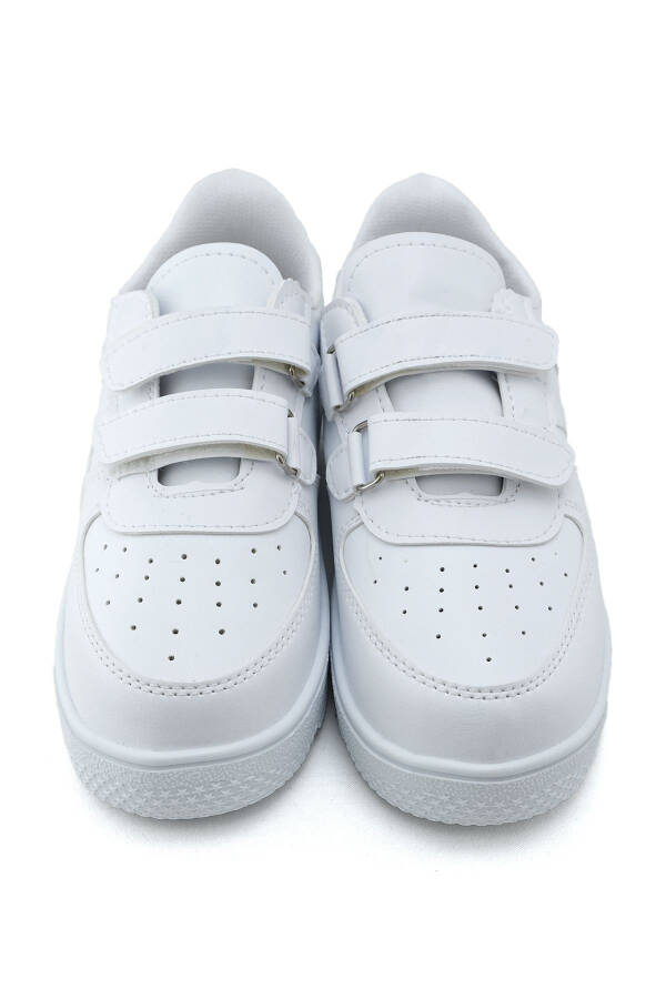 Air Sole Breathable White White Kids Sports Shoes - 2