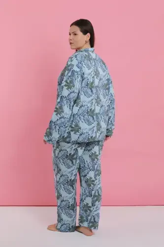 Akbeniz Ayollar Katta Oʻlchamli Moviy Tropik Naqshli Tugmali Pijama Toʻplami - 5