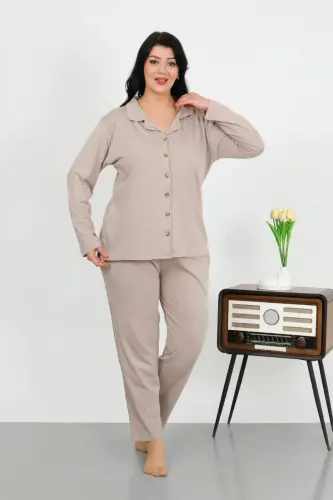 Akbeniz Kadın Büyük Beden Pamuklu Cepli Düğmeli Krem Pijama Takım 202506 - BÜYÜKBEDENIZ (1)