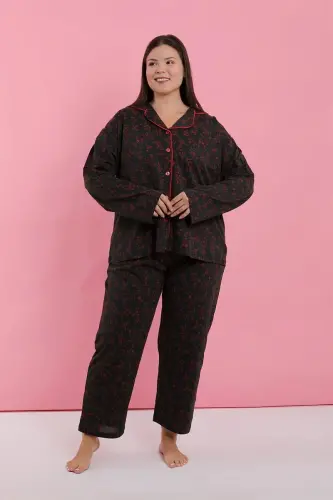 Akbeniz Kadın Büyük Beden Siyah Kırmızı Çiçekli Düğmeli Pijama Takımı 