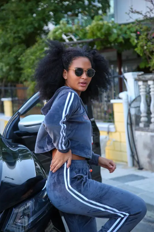 Akbeniz Kadın Kadife Kapşonlu Eşofman Takım 9054 - 2