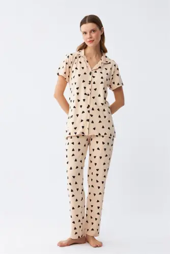 Akbeniz Kadın Krem Rengi Kalp Desenli Önden Düğmeli Pijama Takımı - 3