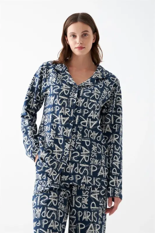 Akbeniz Kadın Lacivert “Paris” Yazı Desenli Düğmeli Pamuklu Pijama Takımı - 2