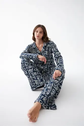 Akbeniz Kadın Lacivert “Paris” Yazı Desenli Düğmeli Pamuklu Pijama Takımı - 7