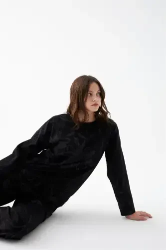Akbeniz Kadın Oversize Siyah Çiçek Desenli Pamuklu Kalın Pijama Takımı - AKBENIZ (1)