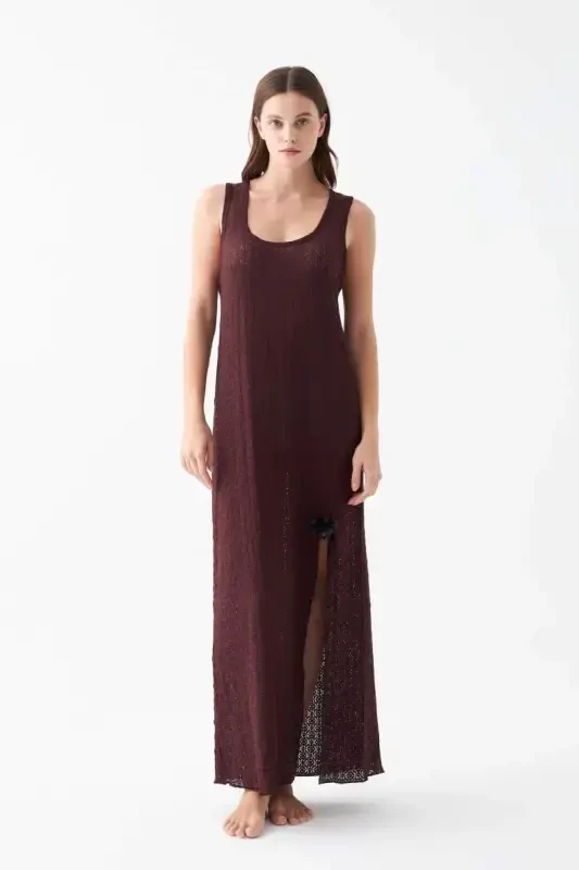 Akbeniz Women's Burgundy Lace Textured Slit Long Nightgown - 1