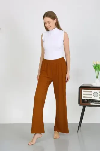 Akbeniz Women's Crinkle Fabric Light-Flexible Trousers 210074 Brown - 1