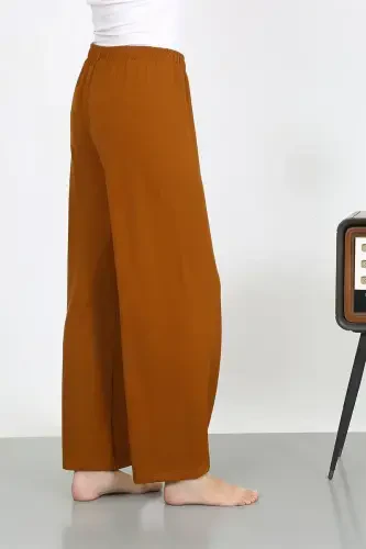 Akbeniz Women's Crinkle Fabric Light-Flexible Trousers 210074 Brown - 7