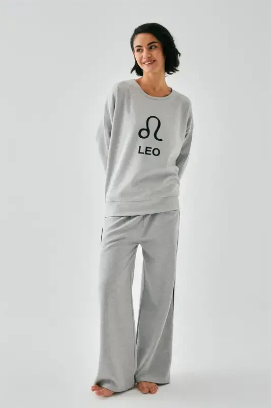 Akbeniz Women's Gray Leo Oversize 2 Thread Tracksuit Loungewear Set - 1