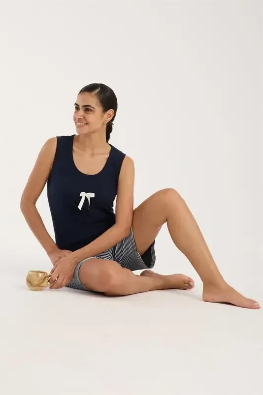 Akbeniz Women's Navy Ribbon Detailed Striped Pajama Set with Shorts - AKBENIZ