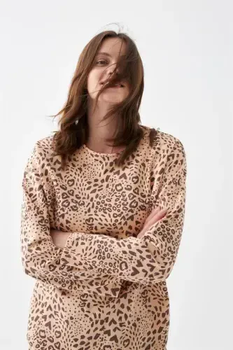 Akbeniz Women's Oversize Beige Leopard Patterned Cotton Thick Pajamas Set - 4