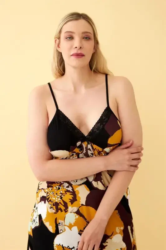 Akbeniz Women's Plus Size Black Floral Patterned Tank Top Nightdress - 2