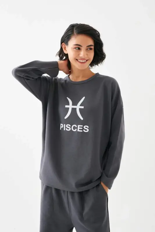 Akbeniz Women's Smoke Fish Sign Oversize 2 Yarn Tracksuit Homewear Set - 3