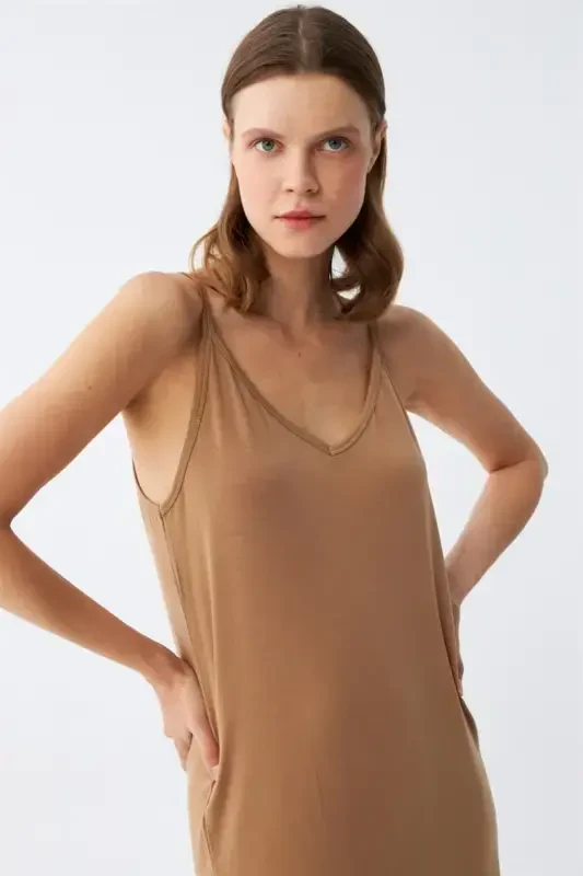 Akbeniz Women's Spaghetti Strap Slit Long Milk Coffee Nightgown 90119 - 5