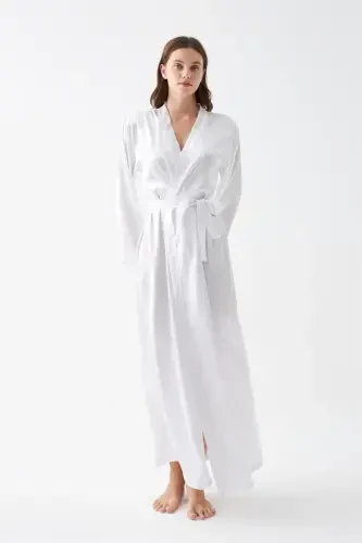 Акбениз Женский Длинный Белый Атласный Халат - 6