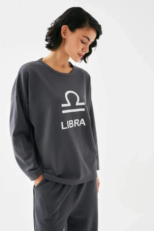 Akbeniz Женский дымчатый костюм для дома в стиле оверсайз из 2-х ниток, знак зодиака Весы - 3