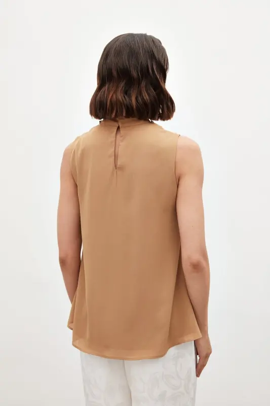 Aksesuar Detaylı Volanlı Bluz - Camel-CAMEL - 8