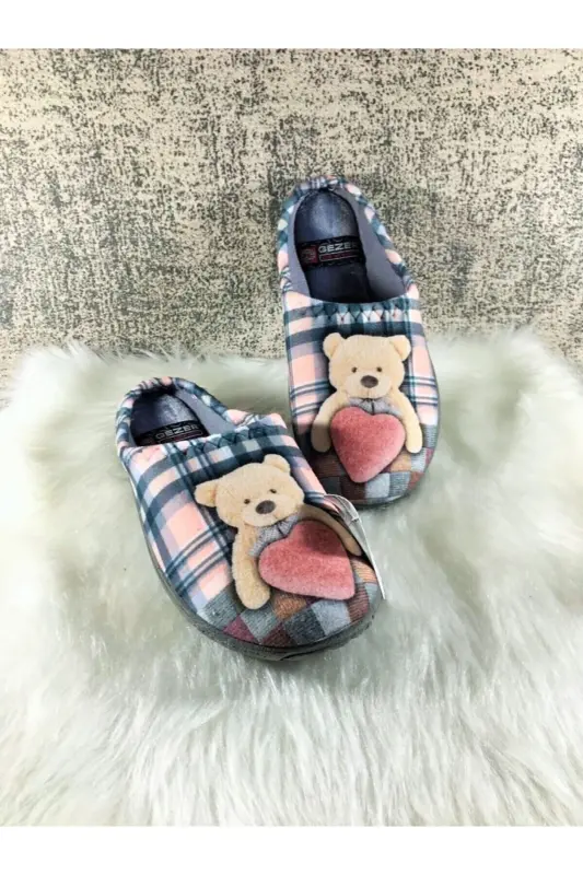 Altın Adım Kışlık Kadın Kalpli Ayıcık Desenli Ev, Çeyiz Ve Misafir Terliği-AYICIK DESEN - GEZER