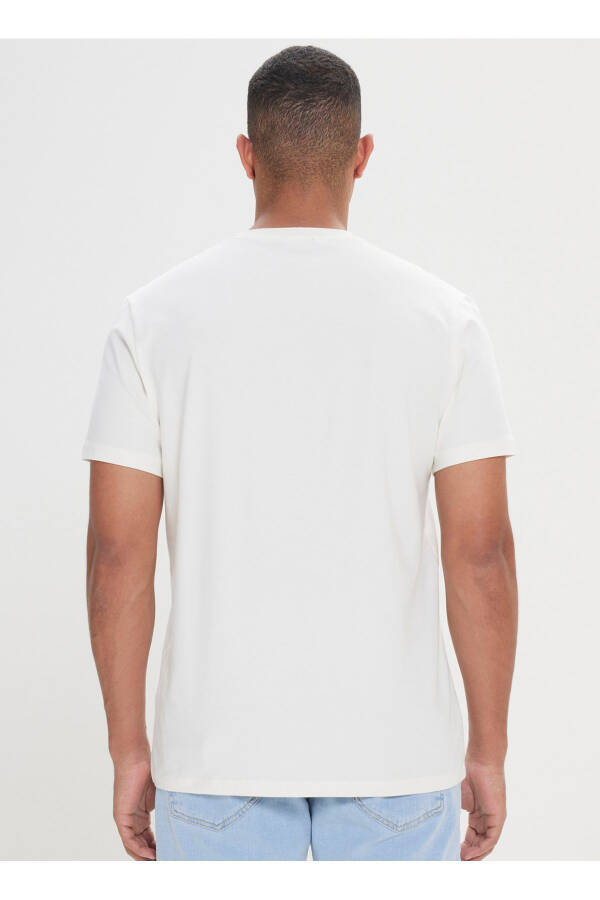 Altınyıldız Classics Beyaz Erkek T-Shirt 4A4824200059 - Beyaz - 4