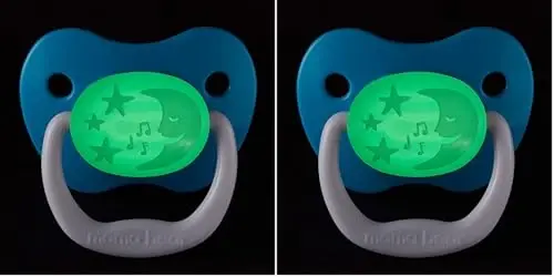 Amazon Brand - Mama Bear Glow-in-The-Dark Baby Pacifier, Stage 2 (6-12M), BPA Free, Assorted Colors, 4 Count (Pack of 2) - 1