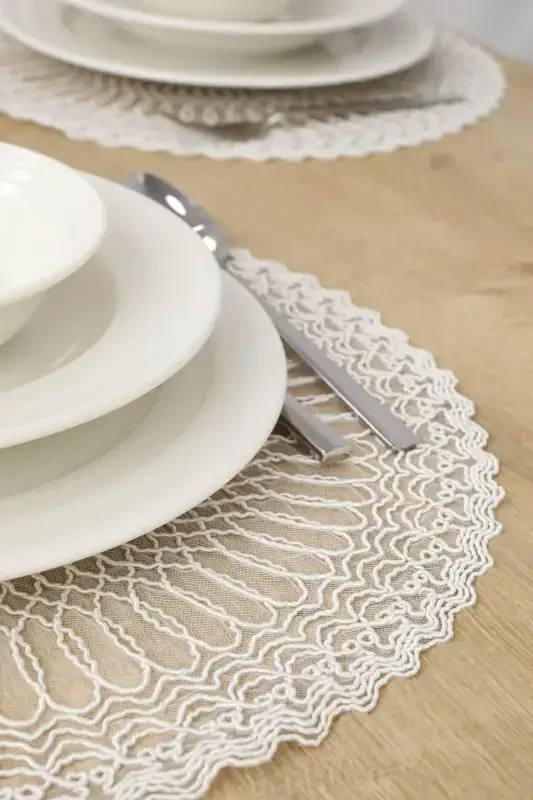 American Serving Placemat and Runner Set for 6 People - 7 Pieces - 5