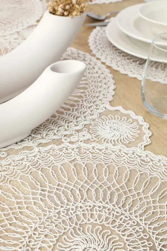 Amerikan Servis Supla Ve Runner Seti 6 Kişilik.. 7 Parça-Beyaz - 3