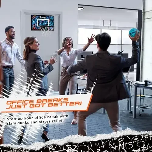 AND1 Eshik ustidagi mini basketbol halqasi: 18x12 sindirilmaydigan taxta, 2 ta mini basketbol to'pi va qo'l pompasi kiritilgan - Bolalar va kattalar uchun ajoyib yopiq basketbol aksessuari, hech qanday asbob kerak emas - 5