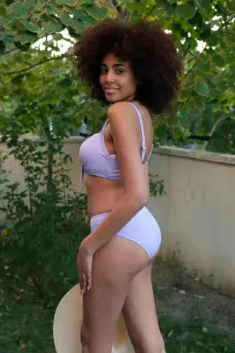 Angelino ayollar uchun binafsha rangli bant detallari bilan bikini toʻplami 35011 - 17