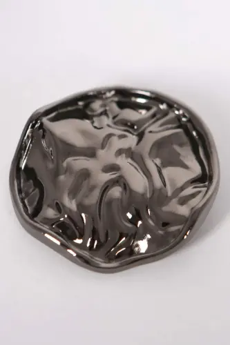 Angelino Black Nikel Buruşuk Kıvrımlı Tasarım Broş - 5