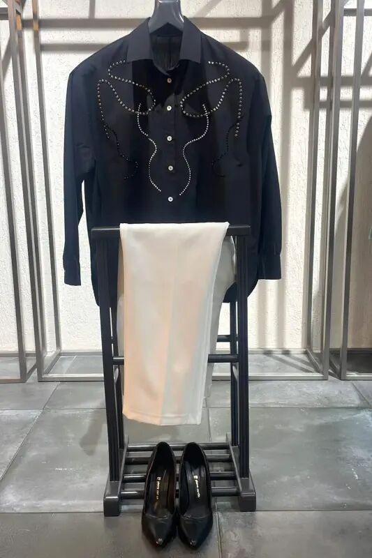 Angelino Büyük Beden Taş Baskılı Siyah Gömlek - Büyükbedeniz