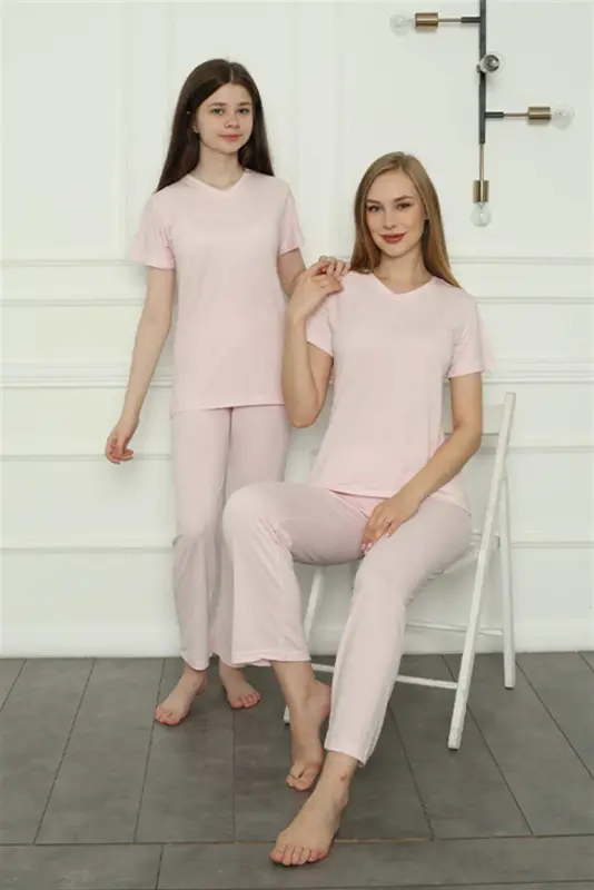 Angelino Ona-qiz oilaviy penye pijama komplekti alohida sotiladi. Narxlari har xil 50107 - 2