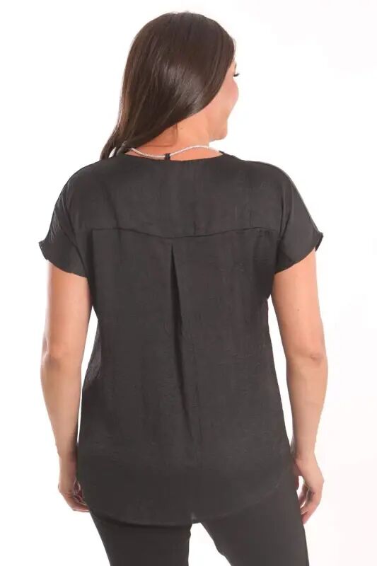 Angelino Plus Size Black Crushed Satin Blouse with Chain Detail - 5
