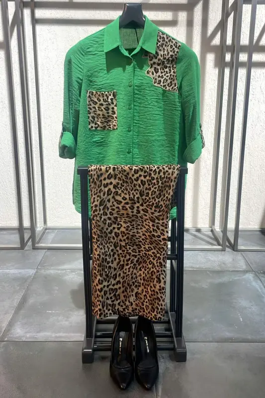 Angelino Plus Size Decorative Pocket Leopard Embroidered Green Shirt - 1
