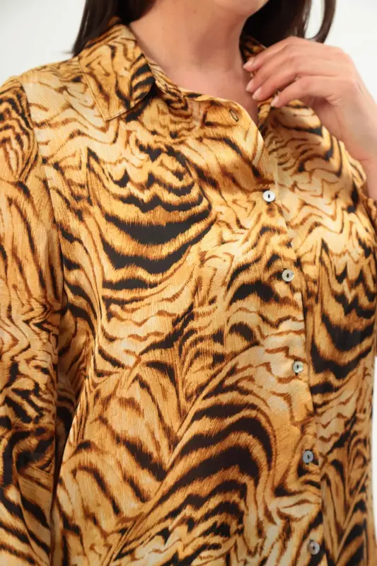 Angelino Plus Size Digital Printed Tiger Pattern Shirt - 4