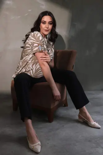 Angelino Plus Size Epaulette Stone Printed Leaf Patterned Mink Blouse - 5