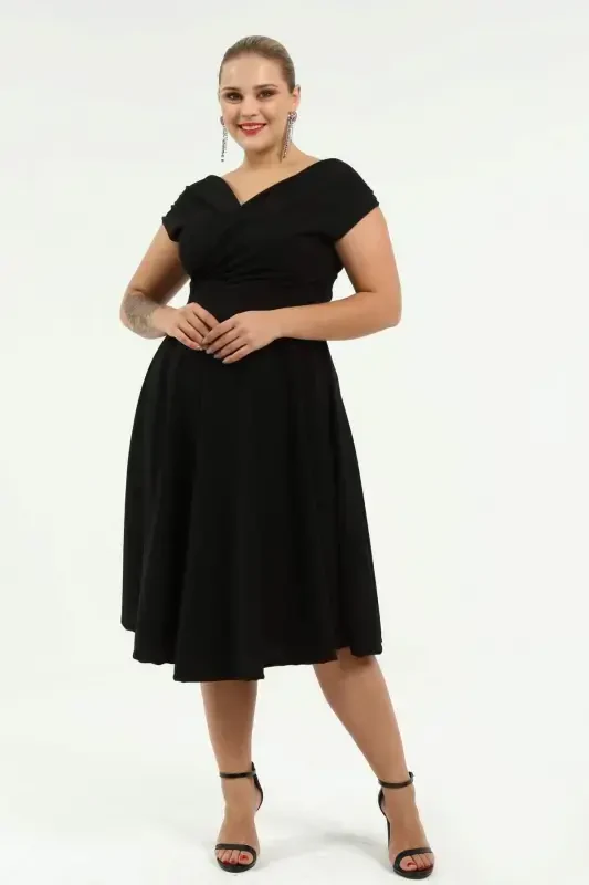 Angelino Plus Size Kissing Heart Neckline Black Evening Dress KL07 - 4