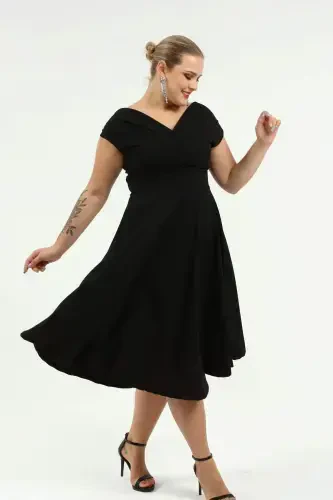 Angelino Plus Size Kissing Heart Neckline Black Evening Dress KL07 - 6