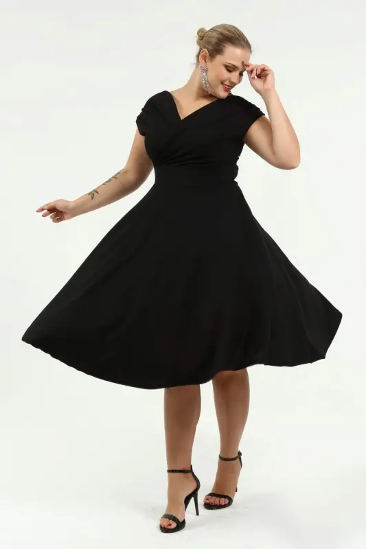 Angelino Plus Size Kissing Heart Neckline Black Evening Dress KL07 - 1